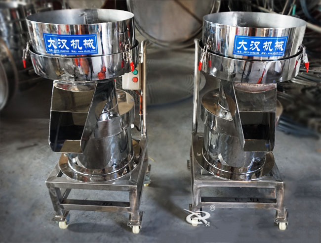 450型過濾篩機實拍：單層過濾篩過濾，多用于液體物料的使用。